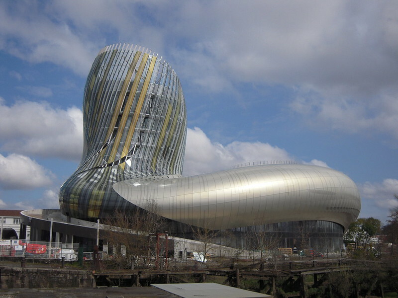Foto de la Cité du Vin en Burdeos